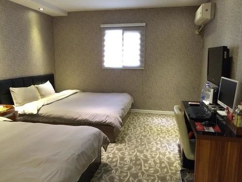Xo Fashion Theme Hotel Dongying Esterno foto